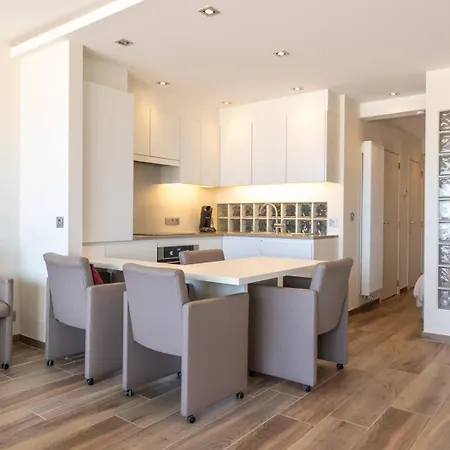 Bel Air - Spacious, Modern With Sleeping Area On The Promenade T4 *