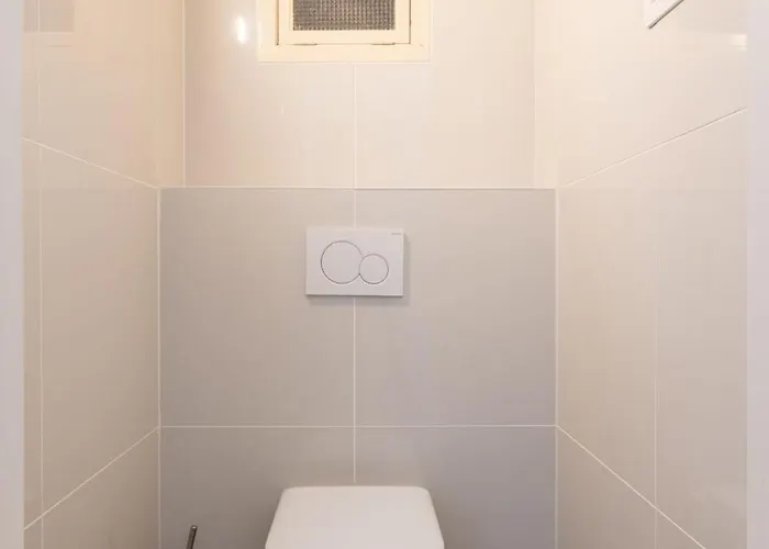 Appartement Bel Air - Spacious, Modern With Sleeping Area On The Promenade T4 Oostende