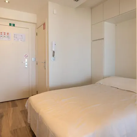 Lejlighed Bel Air - Spacious, Modern With Sleeping Area On The Promenade T4 Oostende